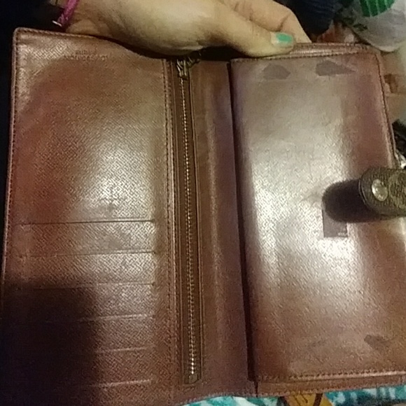 Louis Vuitton malletier clasp wallet - Picture 3 of 4